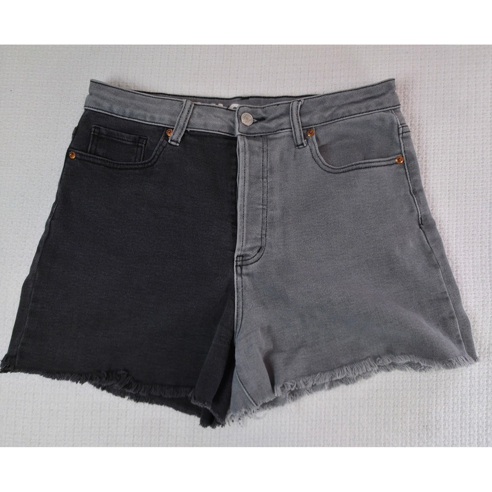 S.O.N.G. Denim Shorts Women 11/30 Black Grey Colorblock Raw Hem Excellent